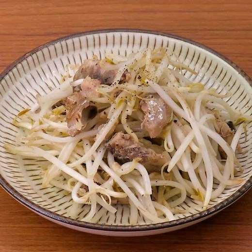 おつまみにぴったり♪ もやしとサバ缶のポン酢炒めのレシピ動画・作り方 | デリッシュキッチン