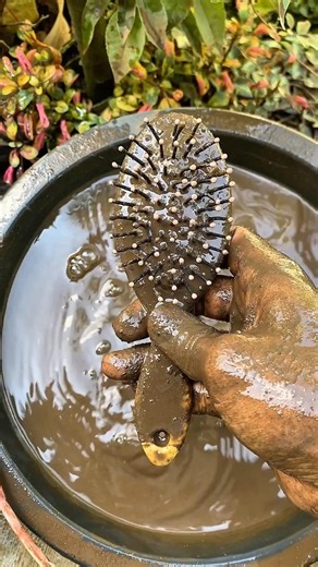 the comb sank into the mud #asmr #asmrvideo #shortsfeed