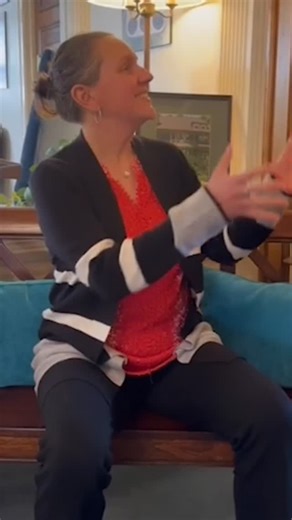 HighScope on Instagram: "1...2...3...FREEZE! ❄️ Pass the ball is a fun way to transition out of large group time with your children. You can find more transition activities like this one in our book, "I Know What's Next!" #HighScope #activelearning #transitions #ECE"