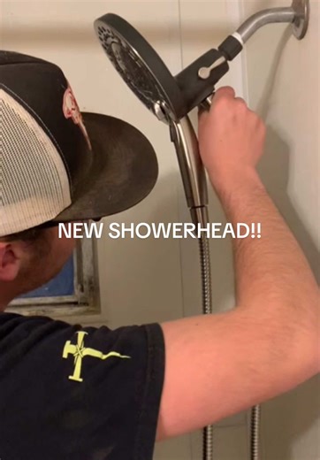 Mobile house to Mobile home: bathroom! 🧼🛁🫧 #fyp #renovation #renovationseries #mobilehome #mobilehomerenovation #viral #viralvideo #renovationproject