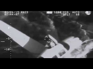 Watch Cirrus SR22 deploys parachute for emergency landing off Hawaii