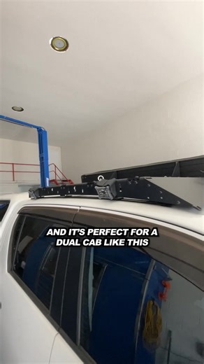 Only 15kg but built TOUGH 💪 This Offroad Animal roof rack is perfect for dual cabs with low roof load limits! 👉🏻 Super low profile 👉🏻 Aluminium construction 👉🏻 Wind deflector to keep it quiet on the road - Offroad Animal | #4x4 #offroad #roofrack #tradie #dualcab #adventure | 4WD 24/7