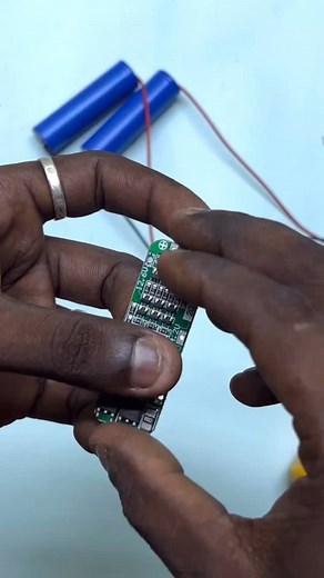 Battery balancing without any components | Navanee Makesh