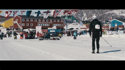 Final day of the Arctic Circle Race 2025 🌨️⛷️🇬🇱 It’s not just a race. It’s an experience. Windswept silence. Endless white. The crunch of skis on snow. This is what it feels like to ski through raw, untouched, Greenlandic beauty. ❄️🌬️🏔️ As a participant or volunteer, you can’t help but feel small – in the best possible way. Surrounded by towering mountains, wide-open snowfields and a sky that stretches forever, this video captures that humbling magic. 💙 The final stretch of #ArcticCircleRa
