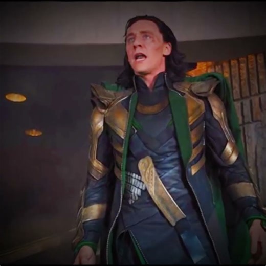 Hulk smashing loki l