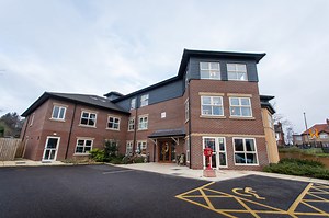 Luxury Care Home Huddersfield | Residential & Dementia Care Kirklees - Sycamore Park