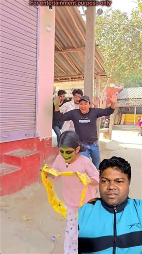 Sab log bhag rahe hain 😆🤣🤩😜