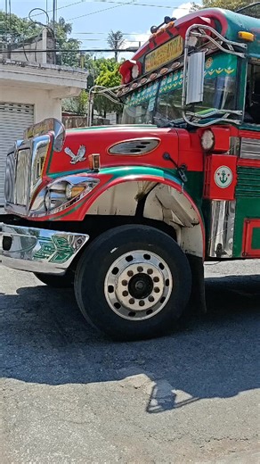 Transportes Esmeralda: Viaja a Santiago Atitlán