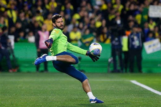 Brazilian national media deliver verdict on Liverpool's Alisson Becker after fourth clean sheet in a row