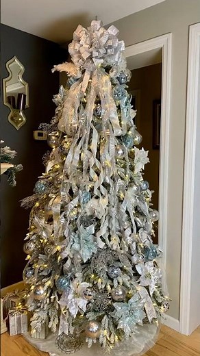 DIY Exra Large Christmas Tree Topper Bow