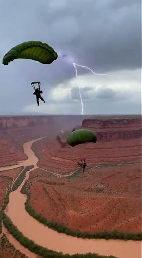 This K9 Dives Into Canyonlands in the Storm