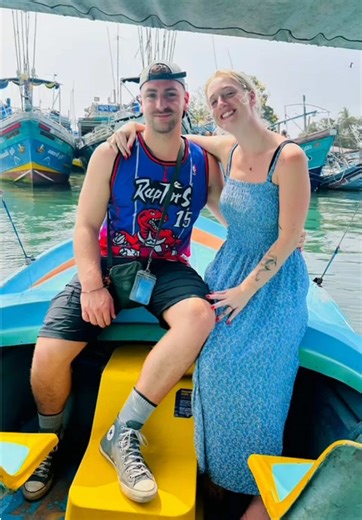 Cruise through Negombo Lagoon, meet playful monkeys, and explore the beauty of the Negombo City Tour. 🐒🌿 #SLExplorer #NegomboCityTour #LagoonBoatRide