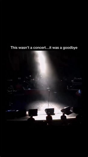 Viral Music Nation | There’s no singer on stage. Just a spotlight shining down on an empty mic — exactly where Chris Cornell should be. The band begins “Like a... | Instagram