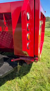Trailer con volcadora #Trailers #reboque #remolques #casamba #camionetas #camiones #dumptrailer #workinghard | Trailersuy
