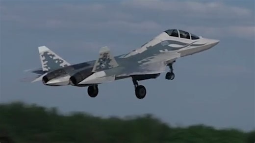 Als Zweisitzer konzipiert: Russland präsentiert neuen Kampfjet
