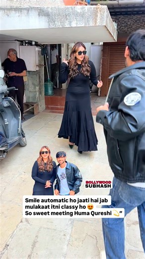 RJ.SUBHASH.YADAV 🔵 on Instagram: "@iamhumaq Smile automatic ho jaati hai jab mulakaat itni classy ho 😍 So sweet meeting Huma Qureshi 💫” Follow:- @rj.subhash.yadav.actor.casting #iamhumaq #iamhumaqurreshi #humaqureshi #rjsubhashyadav #bollywoodsubhash humaqureshi With Rj Subhash yadav chandan …. Huma Qureshi and Soha Ali khan spotted together reels sohaalikhan humaquereshi"