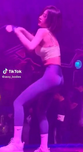 Sexy Asian girl dance and twerk in yoga Pants#yogapants #sexy #plump #girls #fruity #warped #omg #fyp #asian #tiktok #beauty #dance #twerk