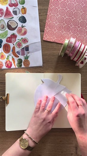 Guys I’m literally obsessed with how this page turned out, isn’t it adorable, your sign to make a fruit sticker page btw 🍑🍎🍓 #scrapbooktok #journaling #junkjournal #journalwithme #scrapbook