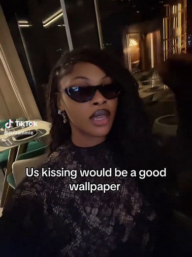 Creative Kissing Wallpaper Ideas for Couples