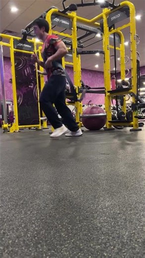 Sled pulls without a sled #sledpush #sledpull #resistancebandsworkout #kneeexercise #sledpulls #