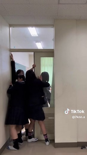 満員電車で響く駅メロディ - 東京