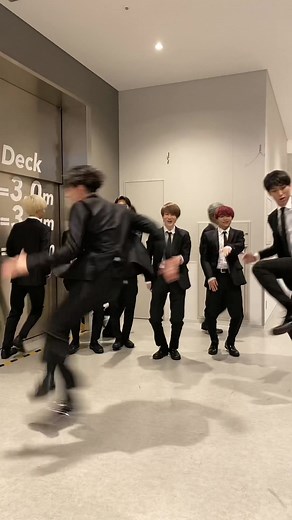 みんなでSAWAGE!!!! #スパドラ #SUPERDRAGON #志村玲於 #古川毅 #ジャン海渡 #飯島颯 #伊藤壮吾 #田中洸希 #池田彪馬 #松村和哉 #柴崎楽 #SD_INFINITYTAPE