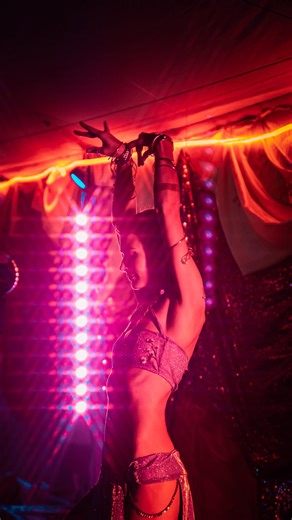 Isa Todisco | sometimes u get in the zone & what once felt “sloppy” shifts to freedom in the flow state. this was one of those moments🐦‍🔥✨ watch til the... | Instagram