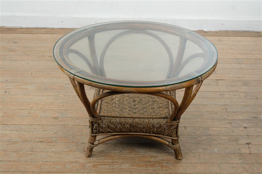 Craze Furniture and Antiques Round Rattan and Wicker Coffee Table with Glass Top, 30 Inch - Shop