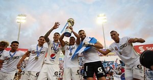 ¡Campeón! Alianza derrota al FAS y levanta su Copa 14 en El Salvador
