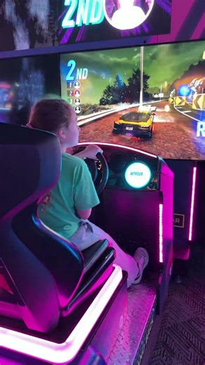 Dave & Buster’s family fun #familyvlog #family #fun #arcade