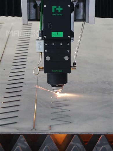 Large-format ground-rail cutting machine, modular platform#lasercut #lasercutter #lasermachine