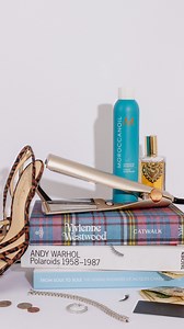 Ever wish you could watch a curling tutorial from a whole new angle?🤔 This one’s for the visual learners. Watch from above as we break it down, step by step ⬇️ 1️⃣ Clamp near the root 2️⃣ Start with the light facing the mirror and turn the iron towards the back 3️⃣ Slow, steady glide forward 4️⃣ Let it cool to lock in the curl 5️⃣ Repeat = effortless, natural curls Comment TYMEPRO for the link to shop the iron that does everything.🔗💕 Want more tutorials like this? Let us know below!👇 | TYME