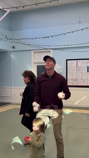 12K views · 43 reactions | Juggling 5 balls at once  | Evan Era | Facebook