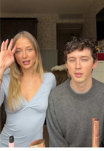 Sister Challenges Sage in Funny Makeup Battle