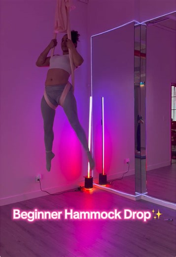 Demoing a beginner hammock drop 🤍 Breaking it down from an advanced version into safe, beginner-friendly steps so you can build confidence and trust your body. This is how we teach progressions, support, and clear guidance every step of the way ✨ Beginners are always welcome 💫 Come learn, grow, and fly with us 🤍 #AerialHammock #AerialBeginners #BeginnerFriendly #AerialFlow #DanceQueensfitness