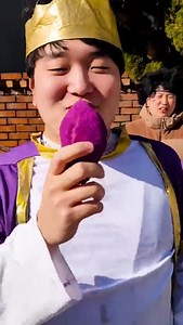 21K views · 240 reactions | ASMR PURPLE PINK DESSERTS, EDIBLE BOTTLE, JELLY EATING SOUND | HUBA 후바 | Facebook