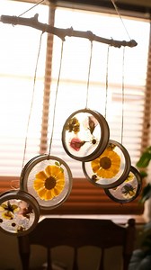 238K views · 4.5K reactions | Mason jar lid windchime #UpcycledCrafts #recycledmaterials #springcrafts #upcycledart | Sibster | Facebook