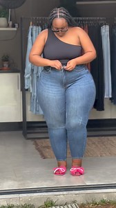 Happy Sunday #sunday | Queen Curves