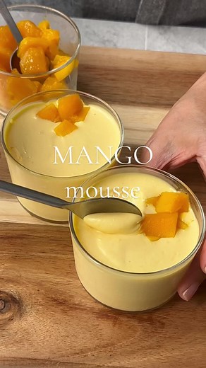 ¿Has querido hacer un Mousse de Mango Saludable @recetaslily pero no puedes? este es tu video porque yo te lo hago mas facil. Guardatela y compratela Ingredientes ✨ * ☐ 1 mango maduro. * ☐ 1 taza de yogur natural. * ☐ 15 gramos de gelatina sin sabor. * ☐ 1/4 de taza de agua (¡y si quieres un toque extra de sabor, una cucharada de extracto de vainilla). Mas recetas en recetaslily.com aqui mismo encuentras mis libros #mousse #moussedemango #mangomousse #recetastiktok #recetaslily #postressaludable