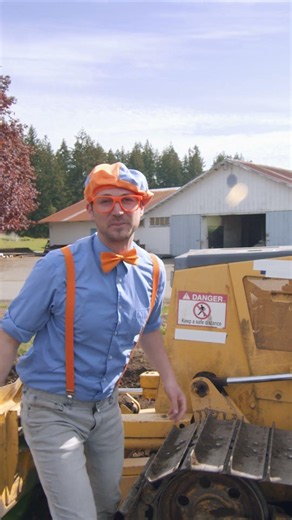 How Does an Excavator Work? Blippi Finds Out! 🚜🔧 Explores How a Bulldozer Blade Works! 🚜⚙️