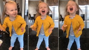 Toddler living her best life dancing with corn dog to Beyonce