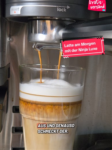Wir machen einen Latte mit der Ninja Luxe Café Essential Kaffeemaschine von @Ninja Kitchen DE Aktuell mit einem richtigen großen Coupon. Schmeckt mega lecker. Aber schau es dir an ❤️ #lattemacchiato #ninjakitchen #kaffee #ninjaluxecafé #espresso