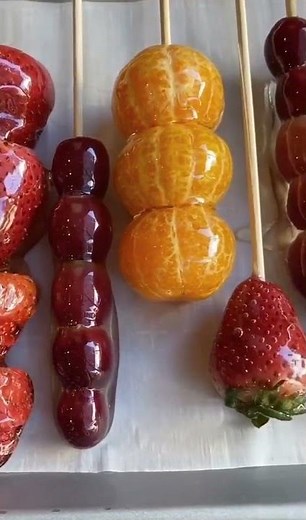 Ever tried Tanghulu 🍓🍇🍊 #foryou #quickrecipes #tiktokfood #fruits #quarantinelife #quarantinefo