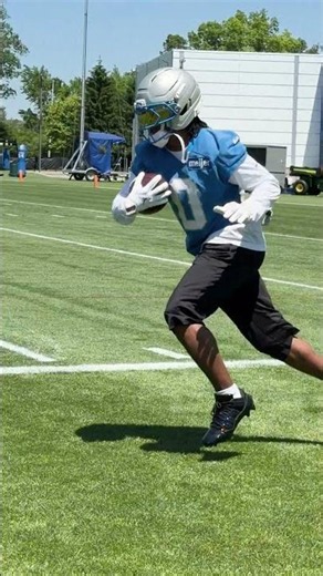 Every day hustle 🦺 | #detroitlions #OnePride #NFL