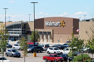 Chase in Walmart parking lot ends with three men arrested