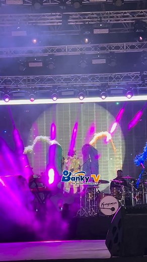 1.1K views · 637 reactions | It’s pure fun, vibes and bliss here as Davido’s @davido #5iveTour hits Ibadan TODAY and we’re bringing you every moment only on @banky_tv_ Turn on your notification , don’t miss any moment! Proudly sponsored by: @wemabank For more updates, follow @banky_tv_ @bankytvupdate @bankytvtrendz #5ivetour #davido #bankytv #ibadanconcert | Banky Tv | Facebook