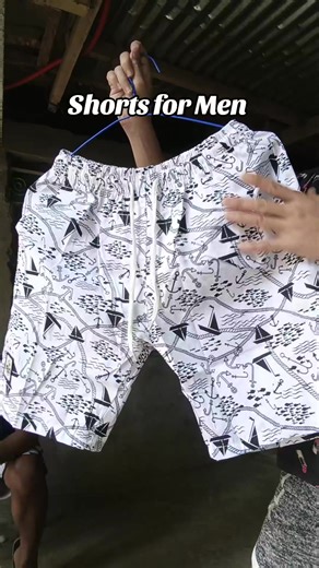 Trendy Shorts for Men: Style Guide