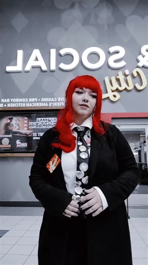 Chainsaw Man Cosplay: Makima, Power, and Denji