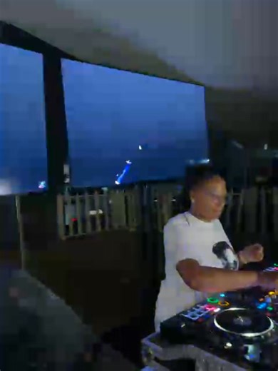 Boomerang outdoor experience | Boomerang Restaurent Bar Lounge