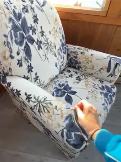 Watch Beautiful chair covers ! on Amazon Live